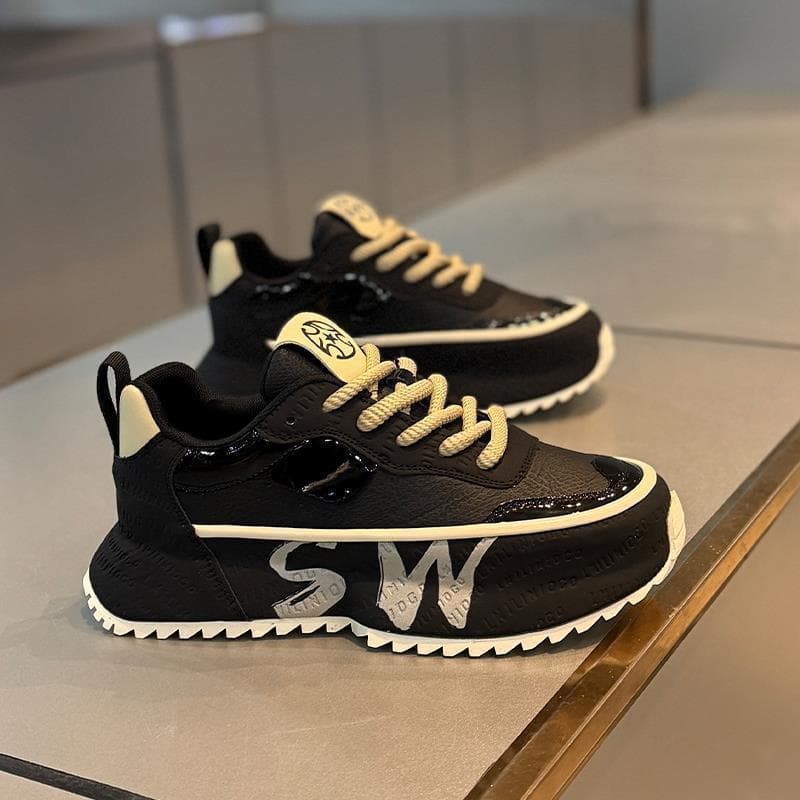 AMASOUL Sneakers — Noir Vernis Crème